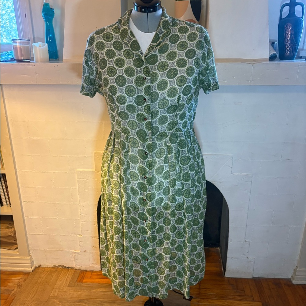 1960s Vintage Green Cotton Lawn Dress